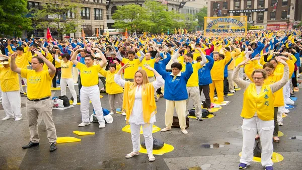 Người dân phương Tây học Pháp Luân Công