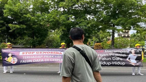 Cuộc diễu hành của các học viên Pháp Luân Công tại Bali, Indonesia